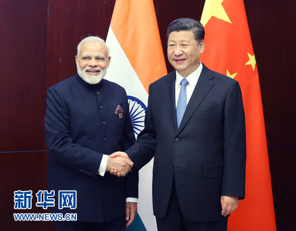 6月9日,國(guó)家主席習(xí)近平在阿斯塔納會(huì)見(jiàn)印度總理莫迪。 新華社記者姚大偉 攝 6月9日,國(guó)家主席習(xí)近平在阿斯塔納會(huì)見(jiàn)印度總理莫迪。 新華社記者姚大偉 攝