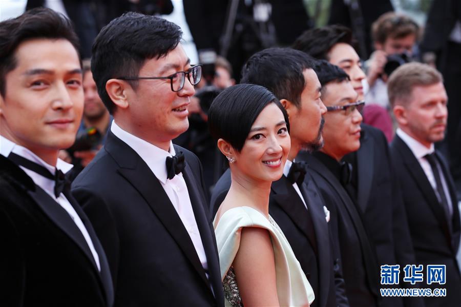 (國際)(1)戛納電影節(jié):中國影片《南方車站的聚會》首映