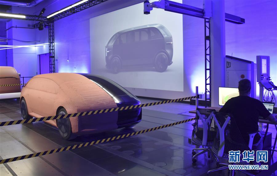 (國際·圖文互動)(2)美國電動汽車公司Canoo新車首發(fā)瞄準(zhǔn)中美兩大市場