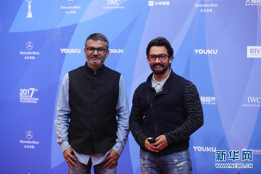 （習近平出訪配合稿·圖文互動）（3）特稿：電影、瑜伽、智能手機——中印兩個文明古國交往“新故事”