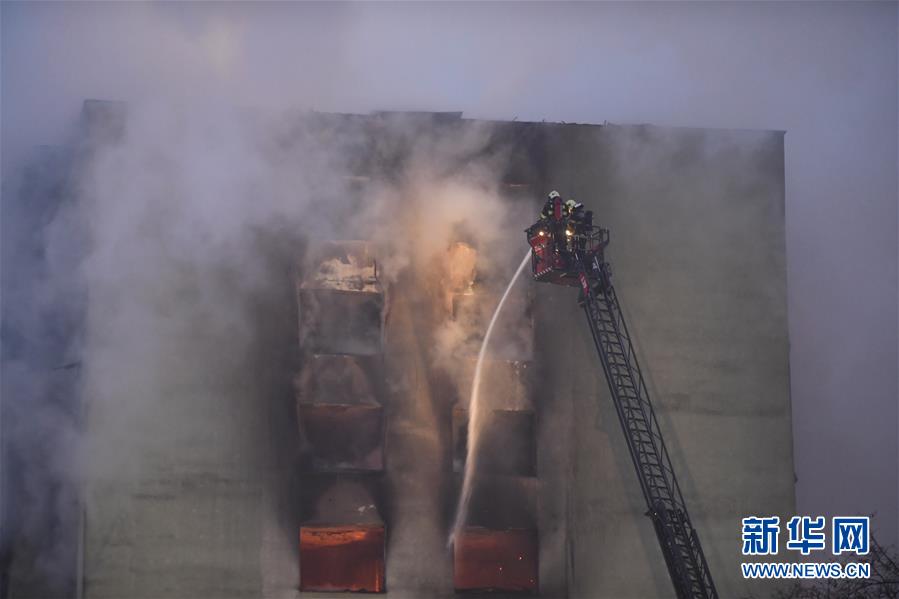 (國際)(1)斯洛伐克東部一居民樓燃氣爆炸致5人死亡