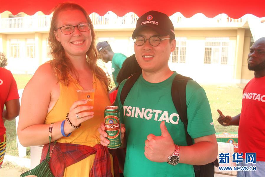 (國際·圖文互動)(3)通訊:中國啤酒節走進非洲海濱城市
