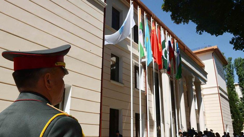 上合組織地區反恐怖機構執委會舉行升旗儀式歡迎新成員